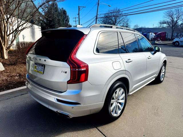 2016 Volvo XC90 T6 Momentum