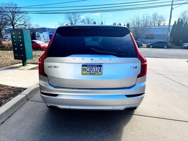2016 Volvo XC90 T6 Momentum