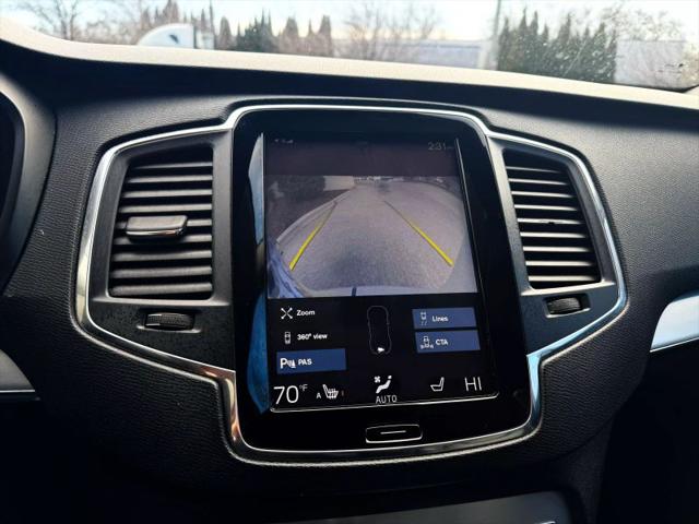 2016 Volvo XC90 T6 Momentum