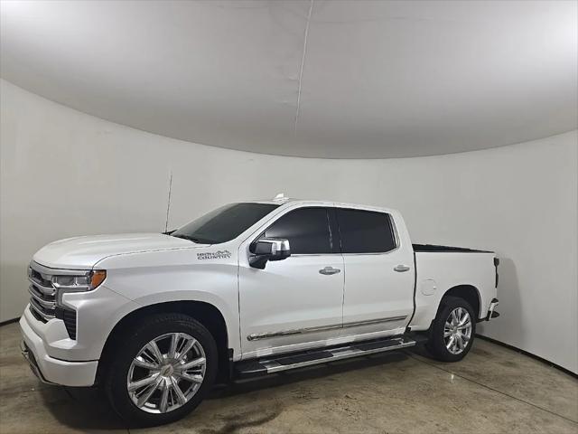 2022 Chevrolet Silverado 1500 2WD Crew Cab Short Bed High Country