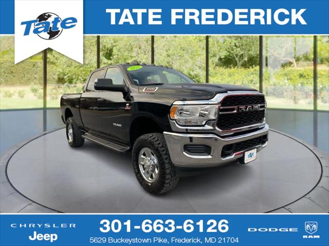 2022 RAM 3500 Tradesman Crew Cab 4x4 64 Box