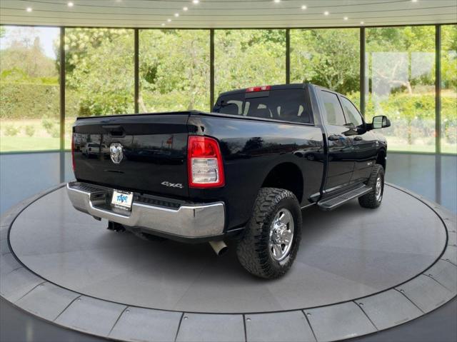 2022 RAM 3500 Tradesman Crew Cab 4x4 64 Box