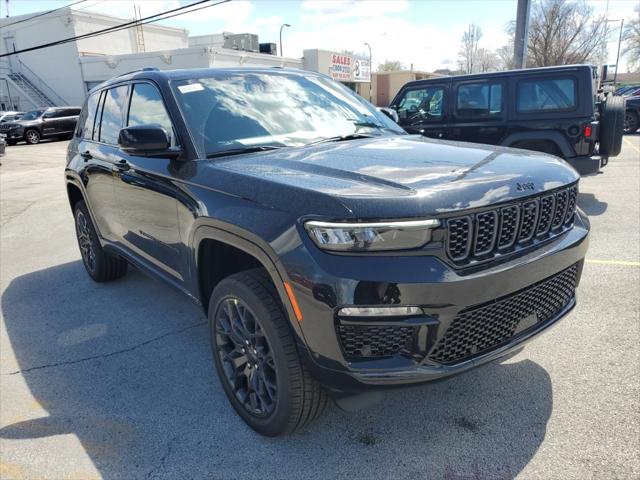 2025 Jeep Grand Cherokee GRAND CHEROKEE SUMMIT RESERVE 4X4