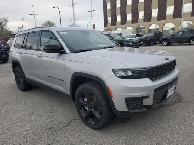 2025 Jeep Grand Cherokee GRAND CHEROKEE L ALTITUDE X 4X4