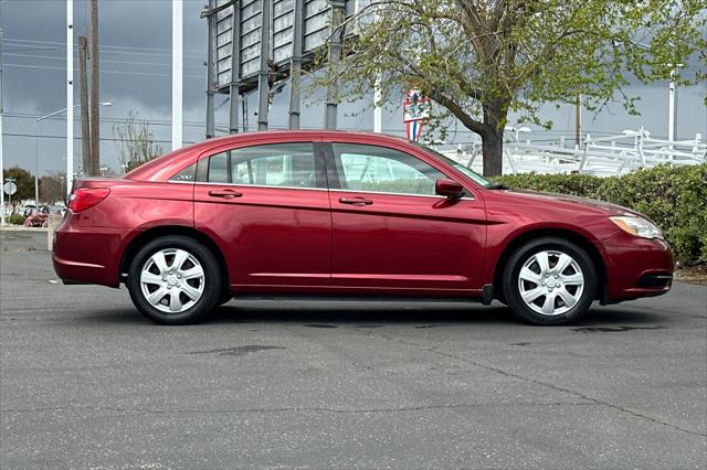 2011 Chrysler 200 LX