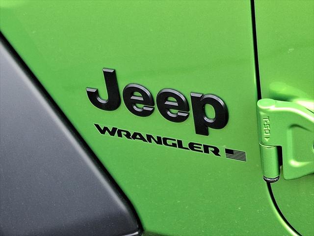 2025 Jeep Wrangler 4-Door Summit 4x4