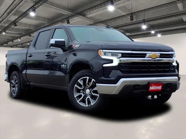 2022 Chevrolet Silverado 1500 4WD Crew Cab Standard Bed LT