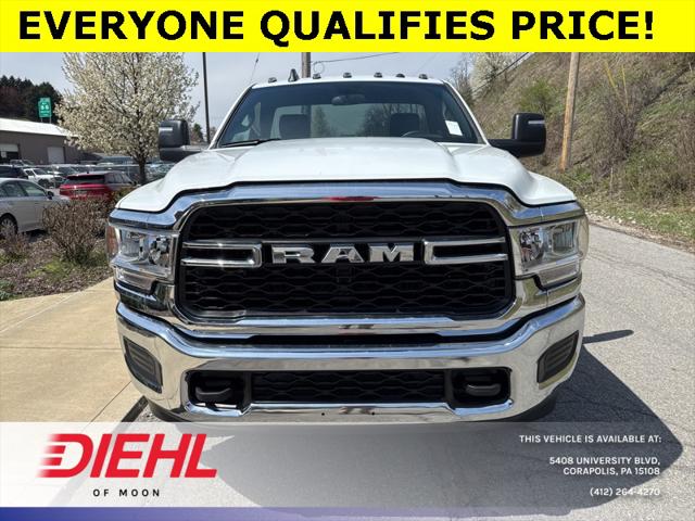 2024 RAM Ram 3500 Chassis Cab RAM 3500 TRADESMAN CHASSIS REGULAR CAB 4X4 60 CA
