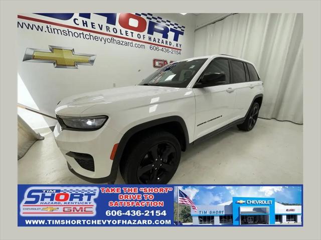 2023 Jeep Grand Cherokee Altitude 4x4 for sale in Hazard, KY