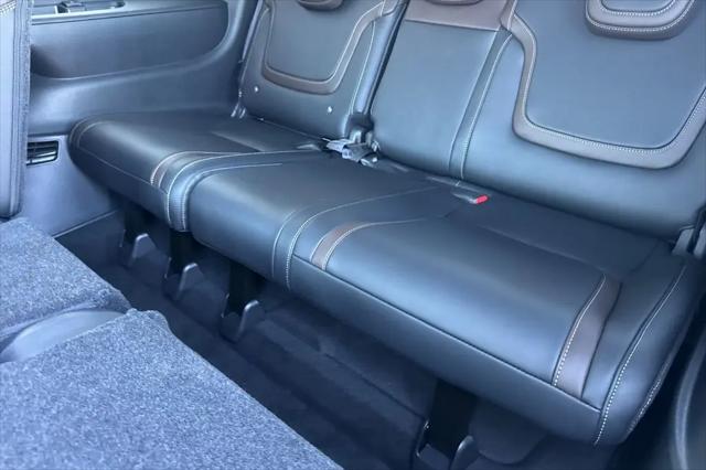 2025 Nissan Armada SL 4WD