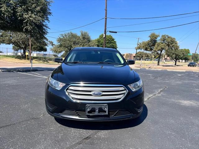 2017 Ford Taurus SE