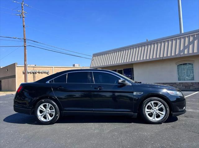 2017 Ford Taurus SE