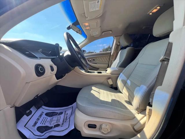 2017 Ford Taurus SE