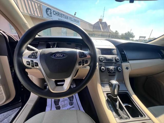 2017 Ford Taurus SE