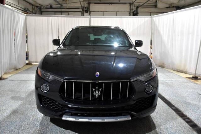 2017 Maserati Levante Standard