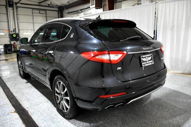 2017 Maserati Levante Standard