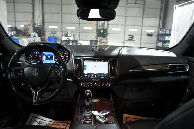 2017 Maserati Levante Standard