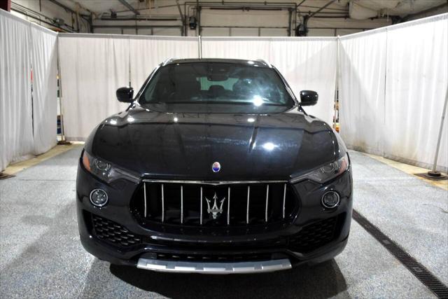 2017 Maserati Levante Standard