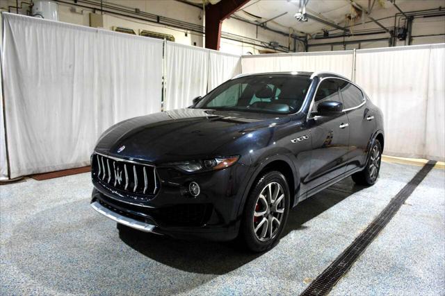 2017 Maserati Levante Standard