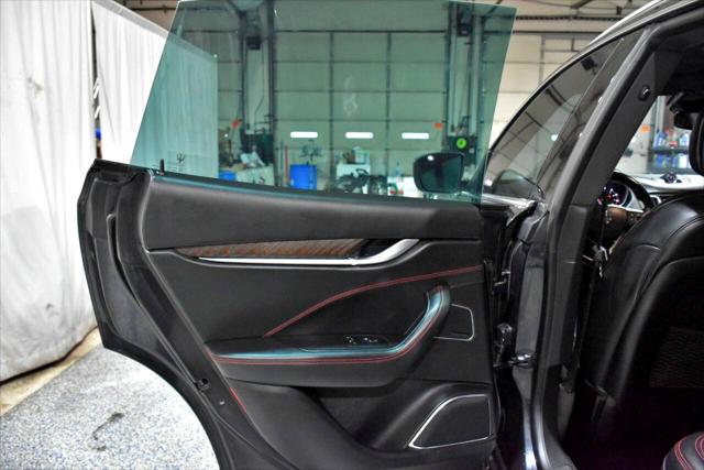 2017 Maserati Levante Standard