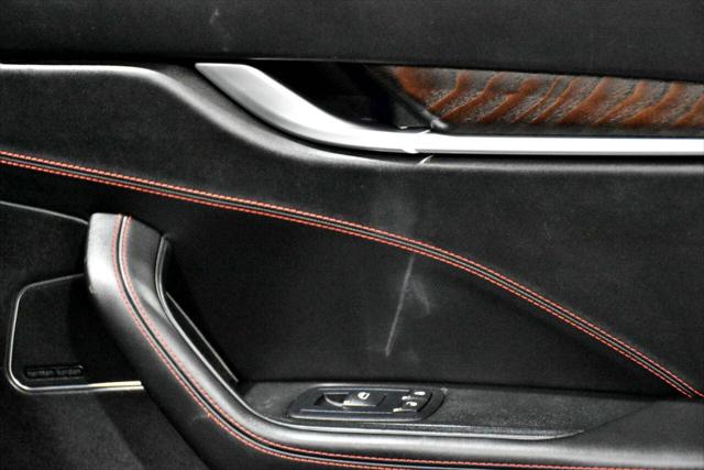 2017 Maserati Levante Standard