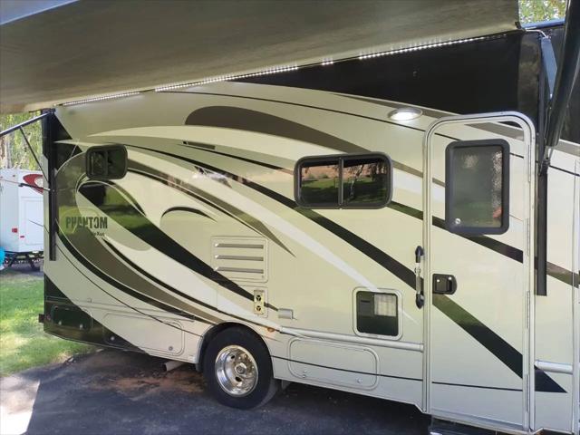 2018 Ford E-450 Cutaway E-450