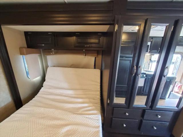 2018 Ford E-450 Cutaway E-450