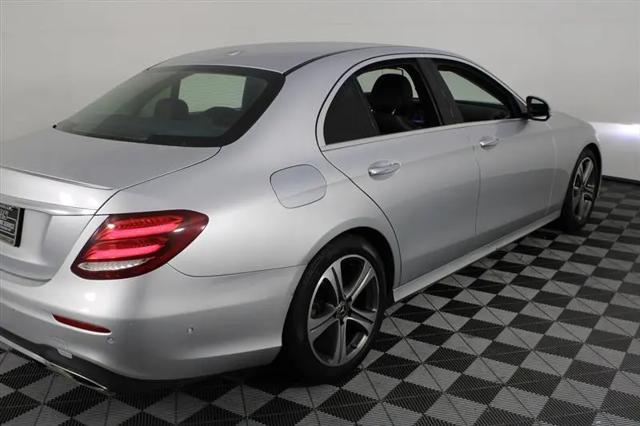2018 Mercedes-Benz E-CLASS E 300 E 300