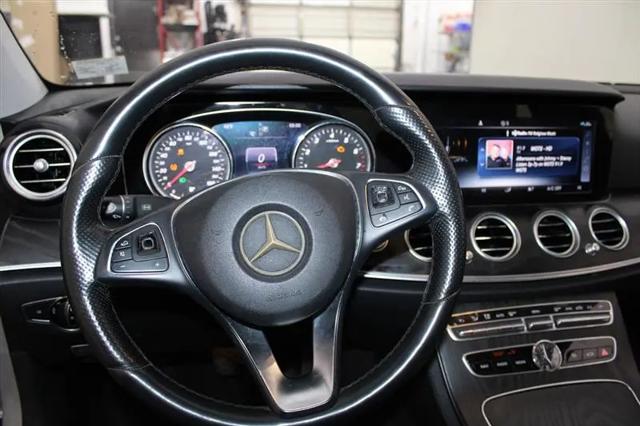 2018 Mercedes-Benz E-CLASS E 300 E 300