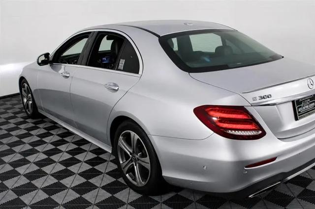 2018 Mercedes-Benz E-CLASS E 300 E 300