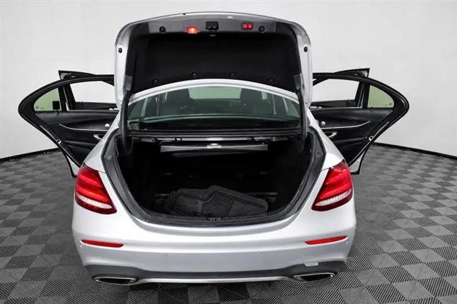 2018 Mercedes-Benz E-CLASS E 300 E 300