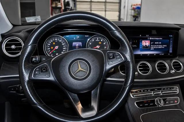 2018 Mercedes-Benz E-CLASS E 300 E 300