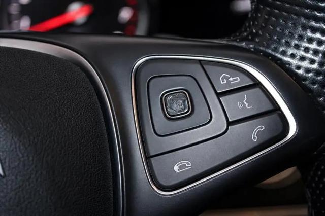 2018 Mercedes-Benz E-CLASS E 300 E 300