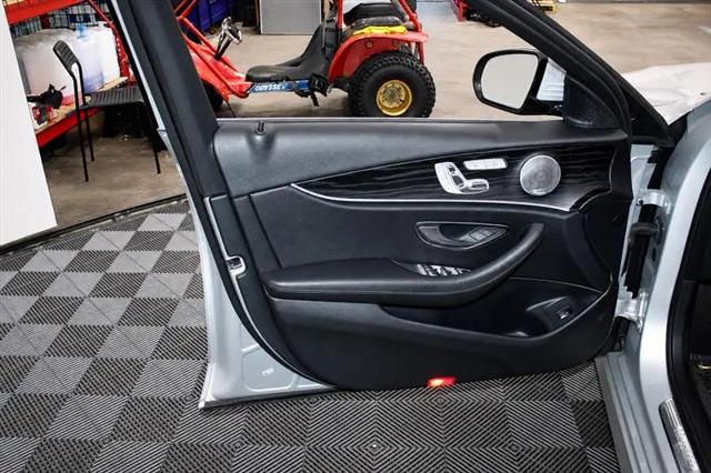 2018 Mercedes-Benz E-CLASS E 300 E 300