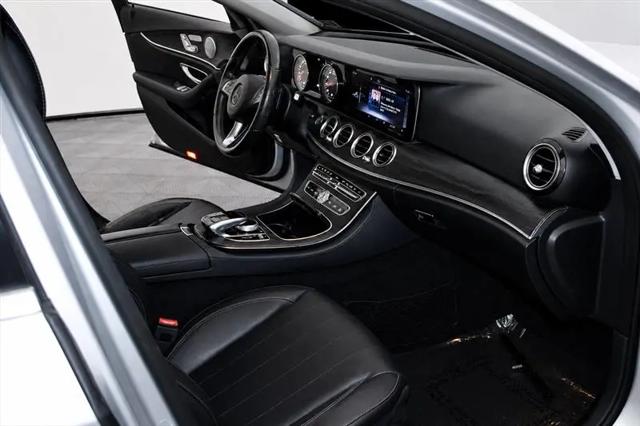 2018 Mercedes-Benz E-CLASS E 300 E 300
