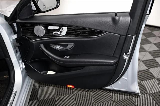 2018 Mercedes-Benz E-CLASS E 300 E 300