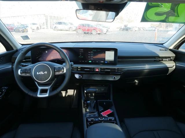 2025 Kia K5 EX