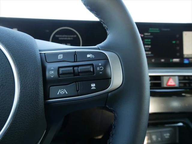 2025 Kia K5 EX