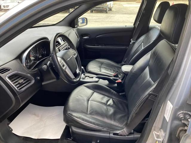2013 Chrysler 200 Limited