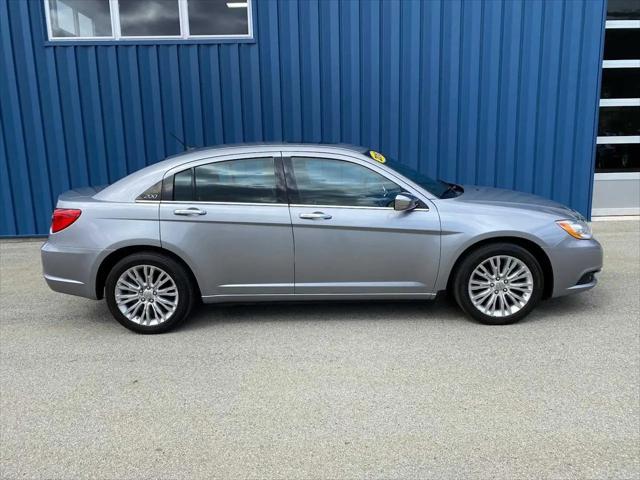 2013 Chrysler 200 Limited