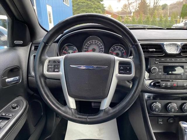 2013 Chrysler 200 Limited