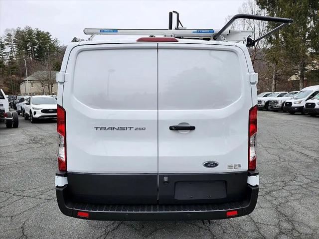 2024 Ford F-250 T-250
