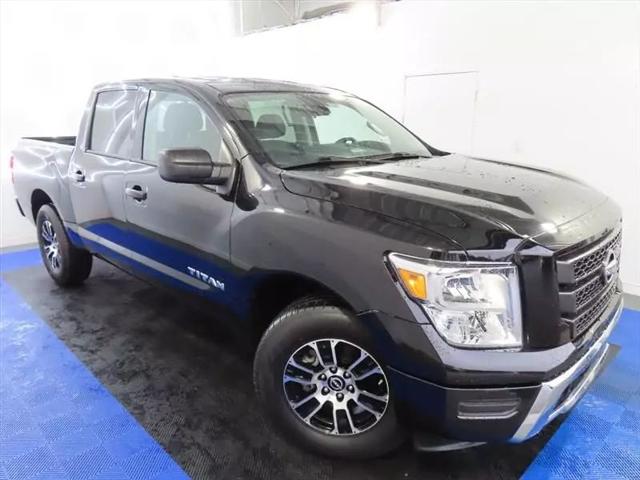2023 Nissan Titan Crew Cab SV 4x2