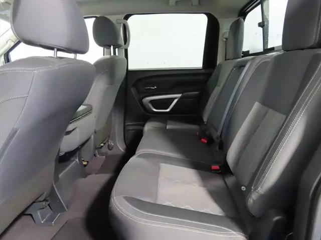 2023 Nissan Titan Crew Cab SV 4x2