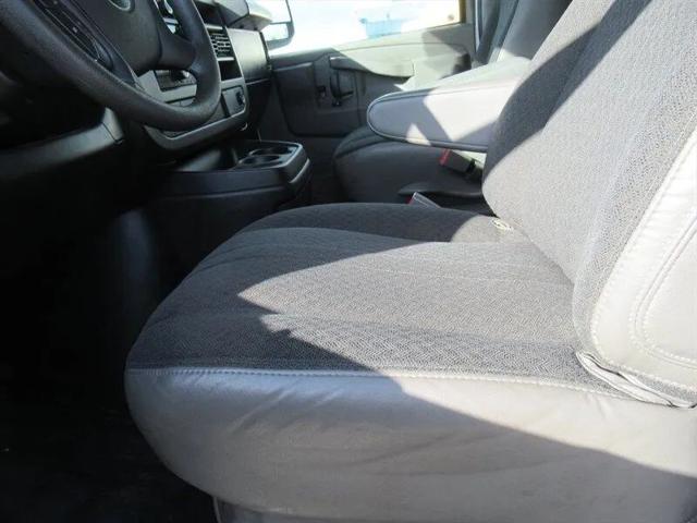 2022 Chevrolet Express Cargo Van RWD 2500 Regular Wheelbase WT