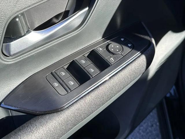 2025 Nissan Kicks SV Intelligent AWD