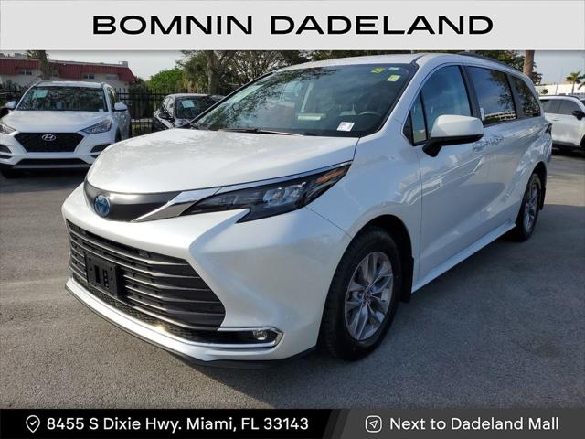 2024 Toyota Sienna XLE