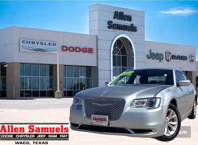 2023 Chrysler 300 Touring