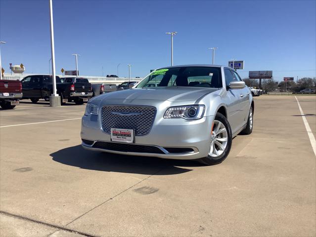 2023 Chrysler 300 Touring