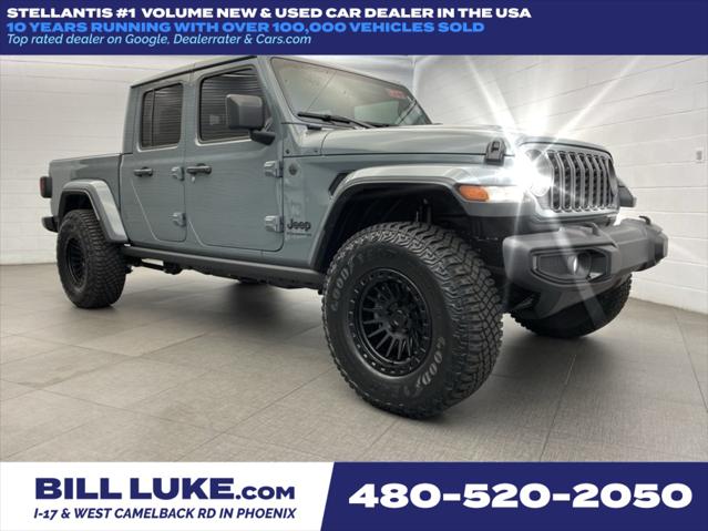 2025 Jeep Gladiator GLADIATOR NIGHTHAWK 4X4